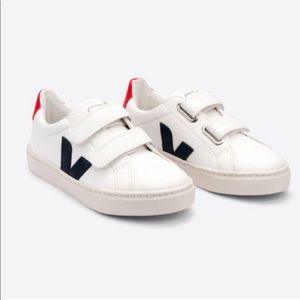 VEJA Esplar Sneaker SIZE 8 US